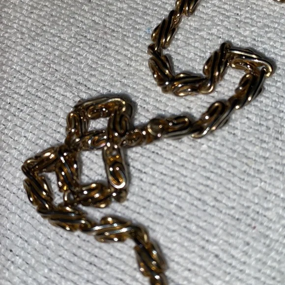 Shals International Vintage Metal Evening Bag - Picture 8 of 9